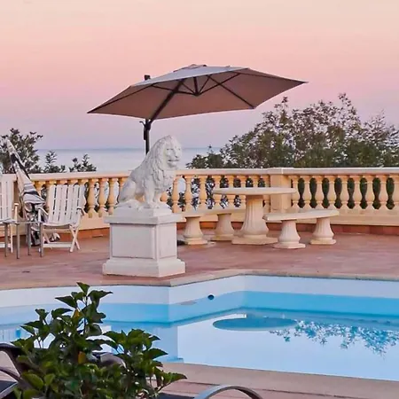 Sublime 10 People - Seaside - Private Pool Villa